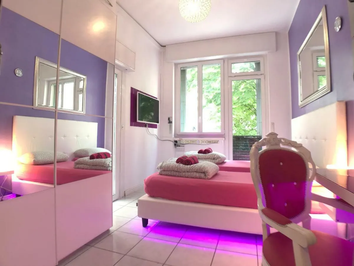 Duomo Luxury House 9 Pax contacts